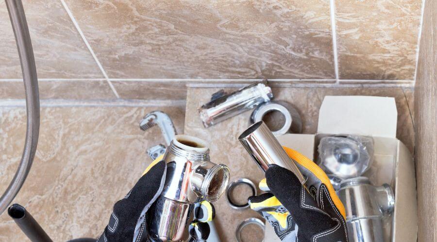 Professional gutter cleaning in Bird City, KS